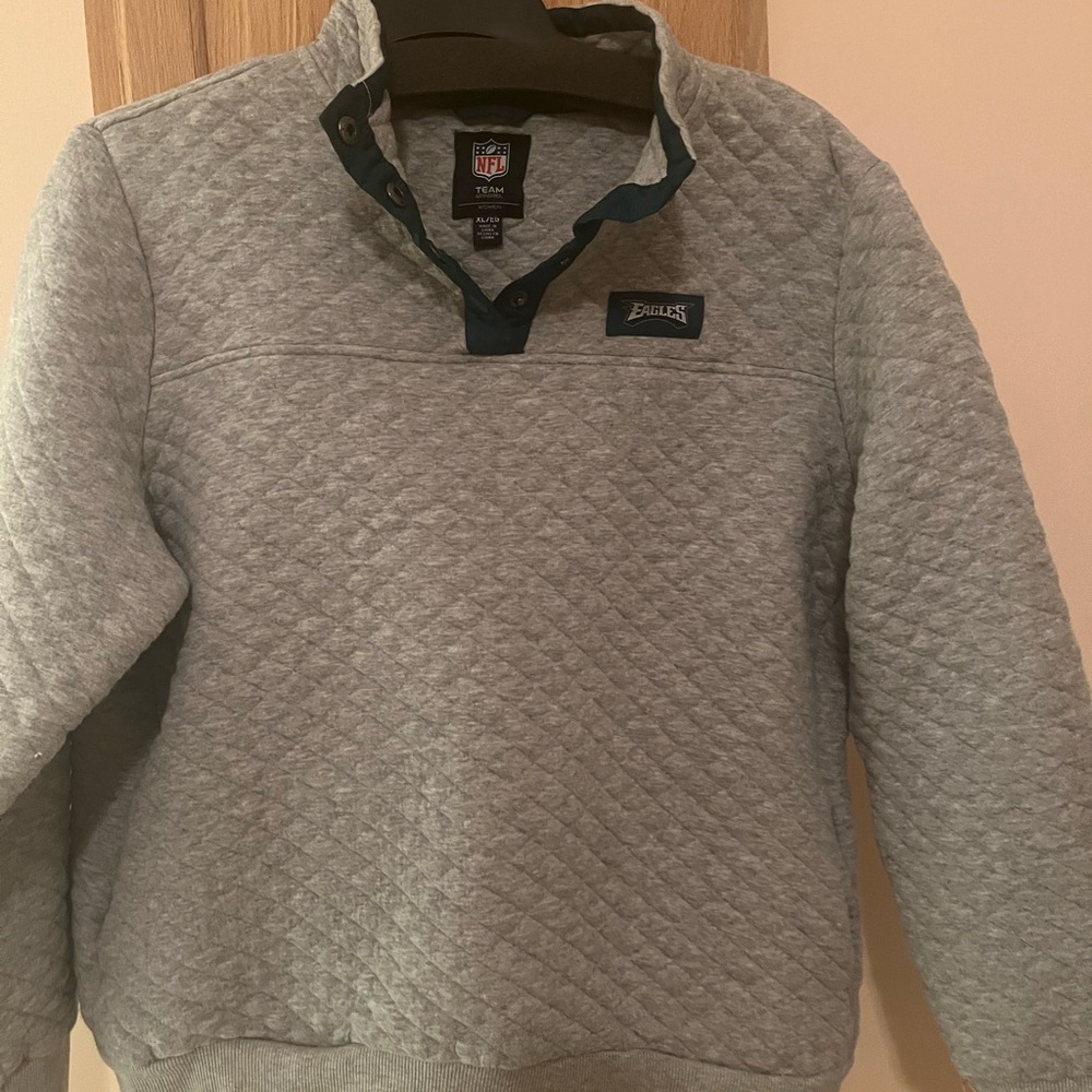 Xl women’s nfl eagles  sweatshirts.